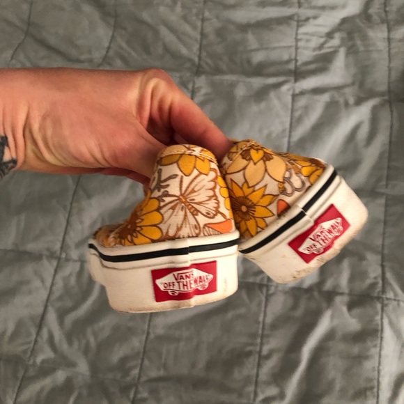 Vans Trippy Floral Slip Ons - Picture 2 of 4